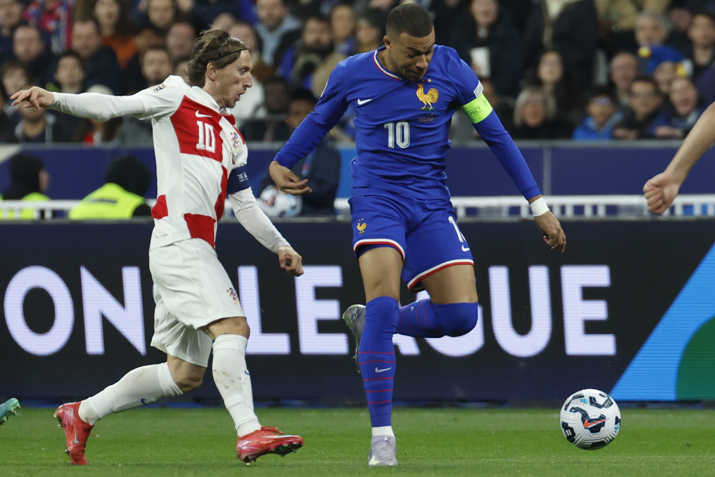 欧预赛波黑vs意大利