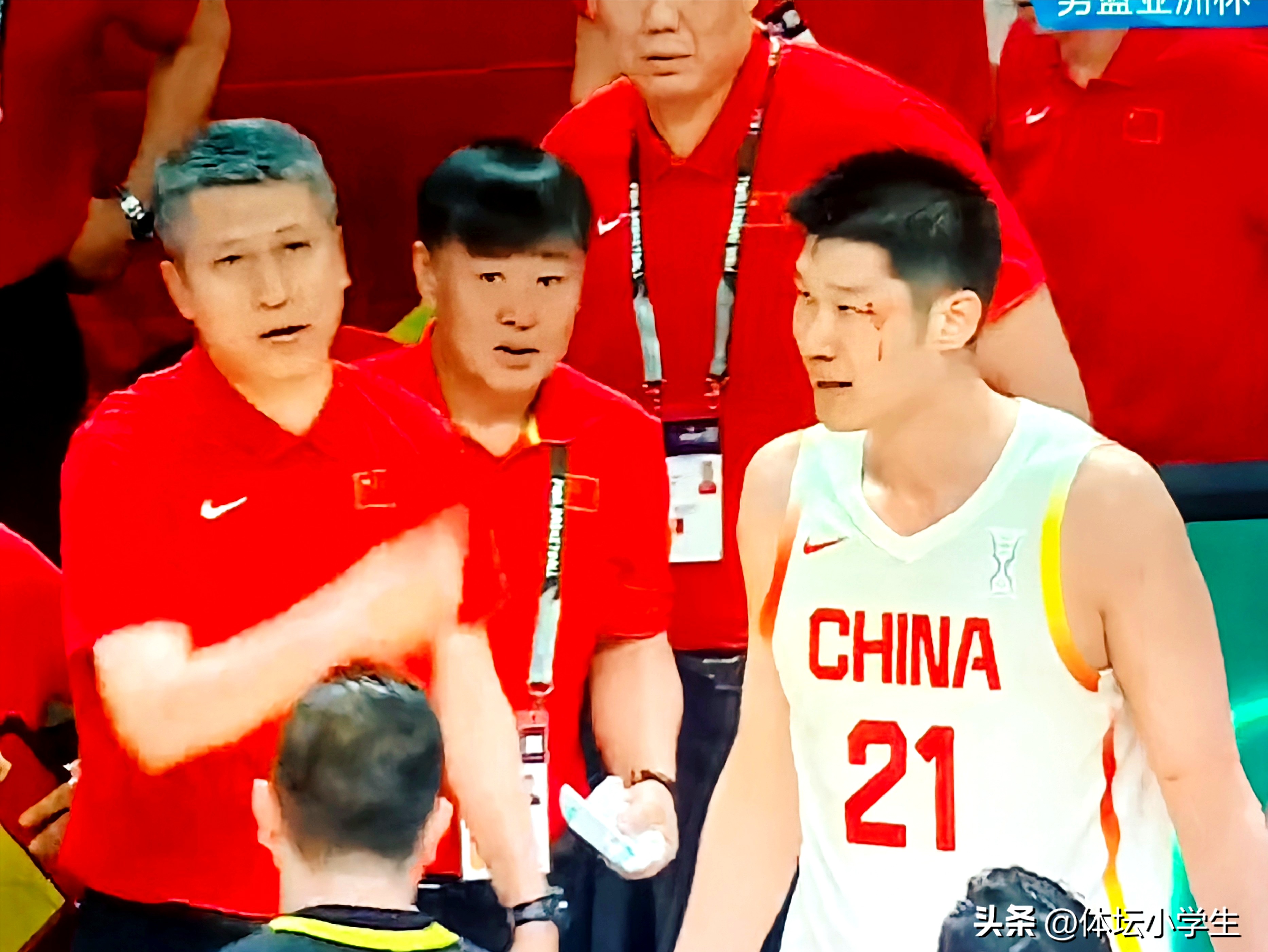 青海男篮战术调整灵活,灵活应对对手策略全面(青海篮球队员名单) 青海男篮战术调整灵活,灵活应对对手策略全面(青海篮球队员名单)