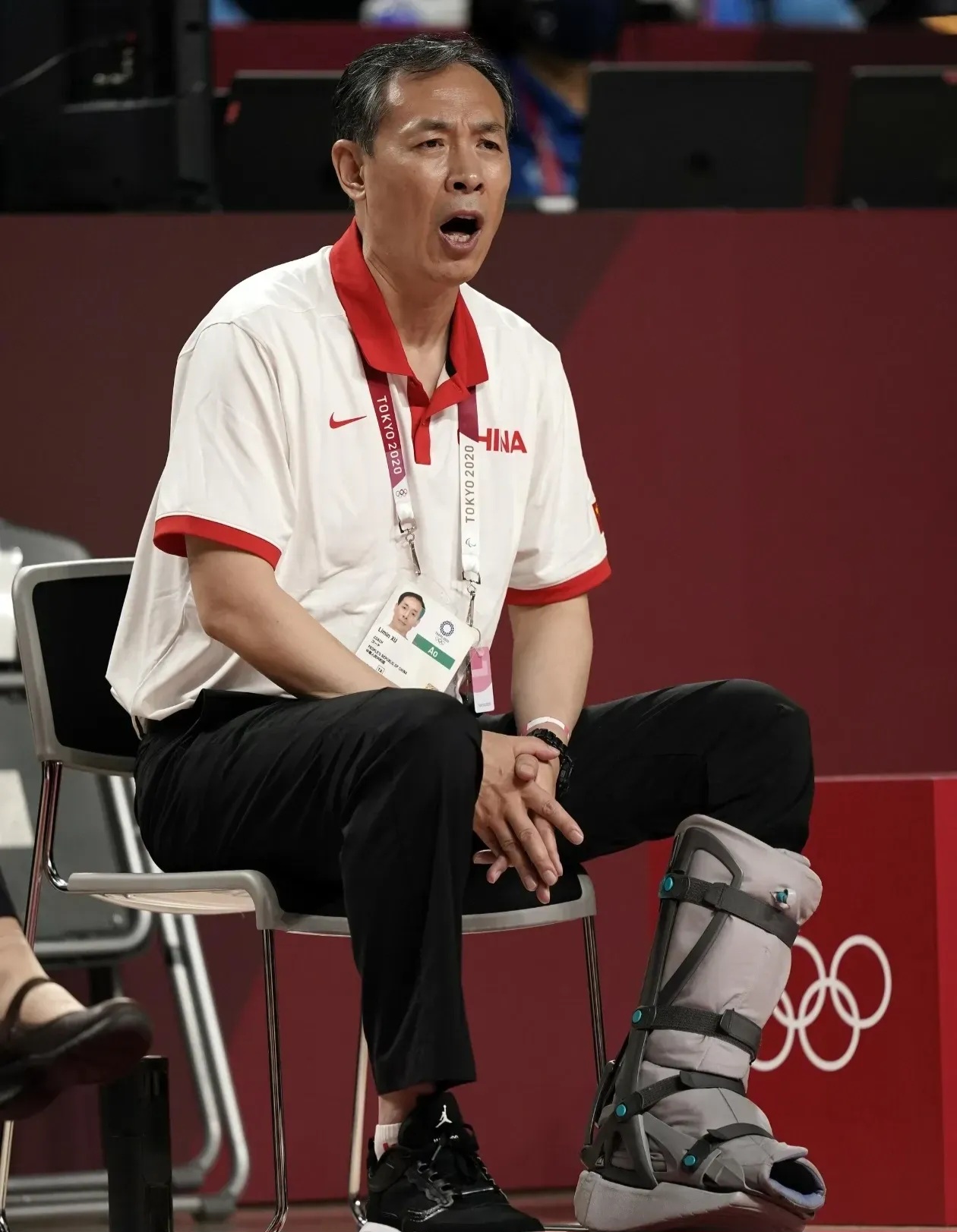 关于雄火队球员意外重伤，全队备险发展的信息