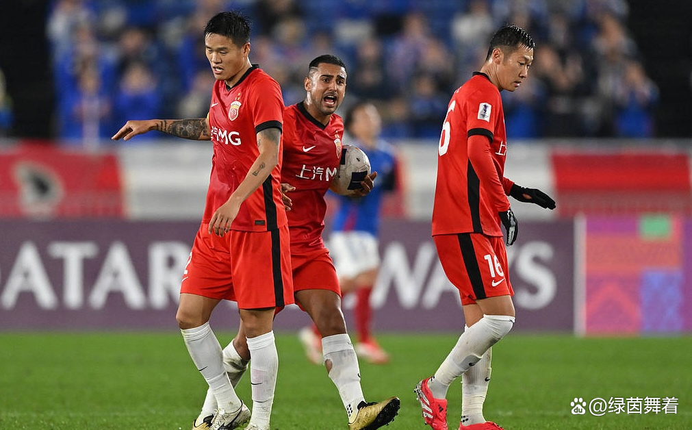 包含亚洲顶级球队集结赛场：力战到底的决心的词条