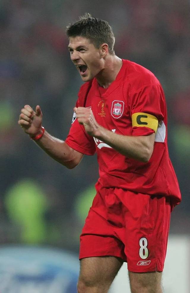 拜仁的比达尔和马丁内斯各披几号球衣