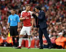 皇马国脚合约谈判曝光，转会流言甚嚣尘上(皇马球迷又爱又恨之人要走了? 曝国米已为他报价)