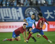 九州娱乐登录入口-重庆斯威对阵大连一方，双方战术对决精彩纷呈(重庆斯威阵容)