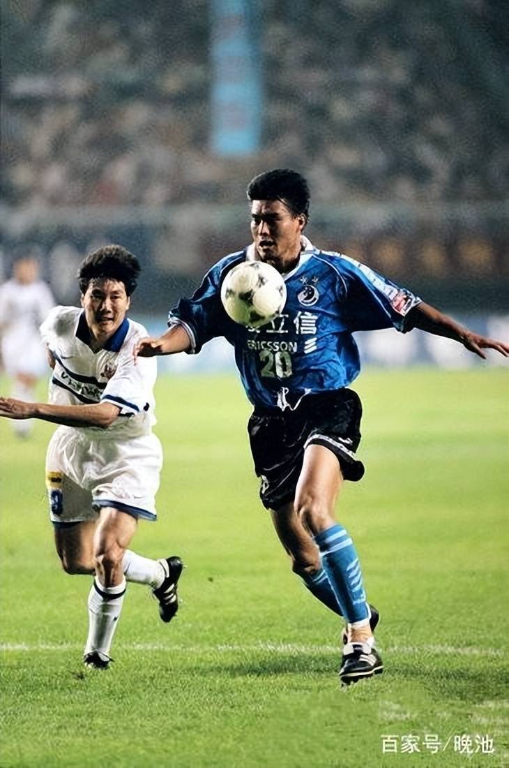 大连一方客场平上海申鑫，保持不败(大连人对阵上海申花现场直播)